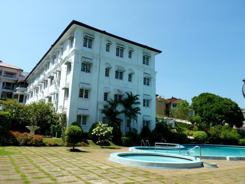 Hotel Suisse Kandy Exterior photo